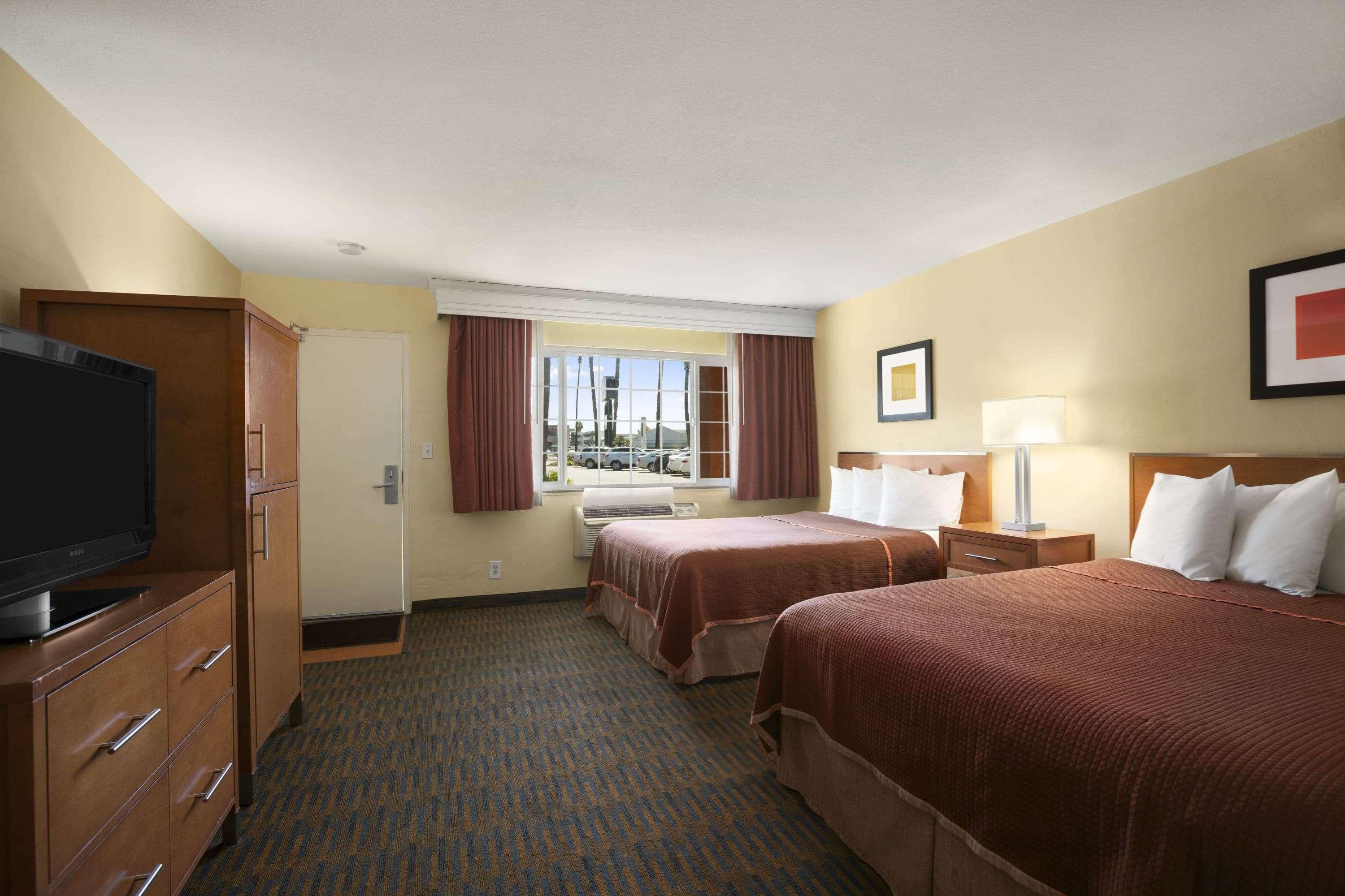 Howard Johnson By Wyndham San Diego Sea World Εξωτερικό φωτογραφία
